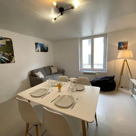 Les Cosy De Nancy - Mister Charles Sous Les Toits, Place Du Marche 4* Exterior photo